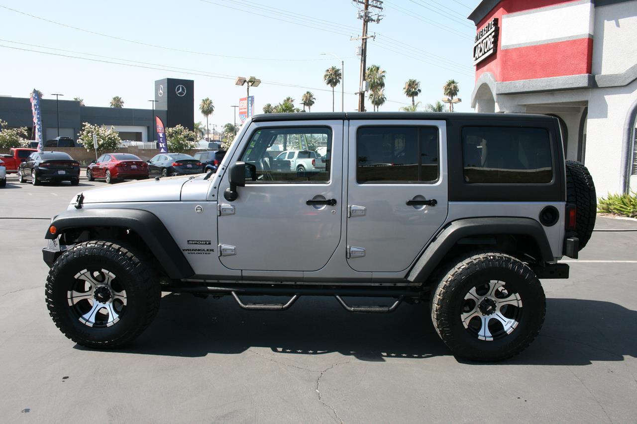 Jeep Wrangler Unlimited 4WD 4dr Sport 2013