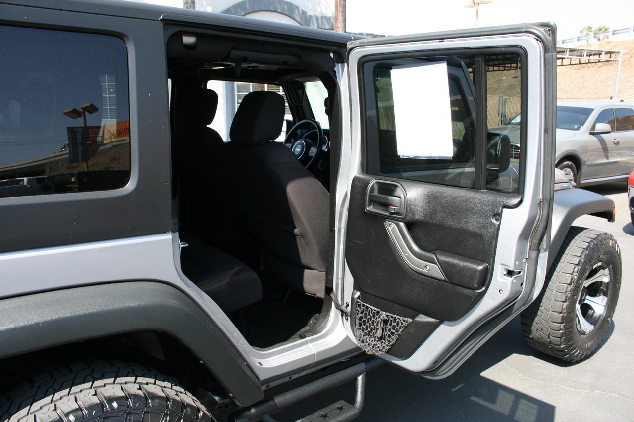 Jeep Wrangler Unlimited 4WD 4dr Sport 2013