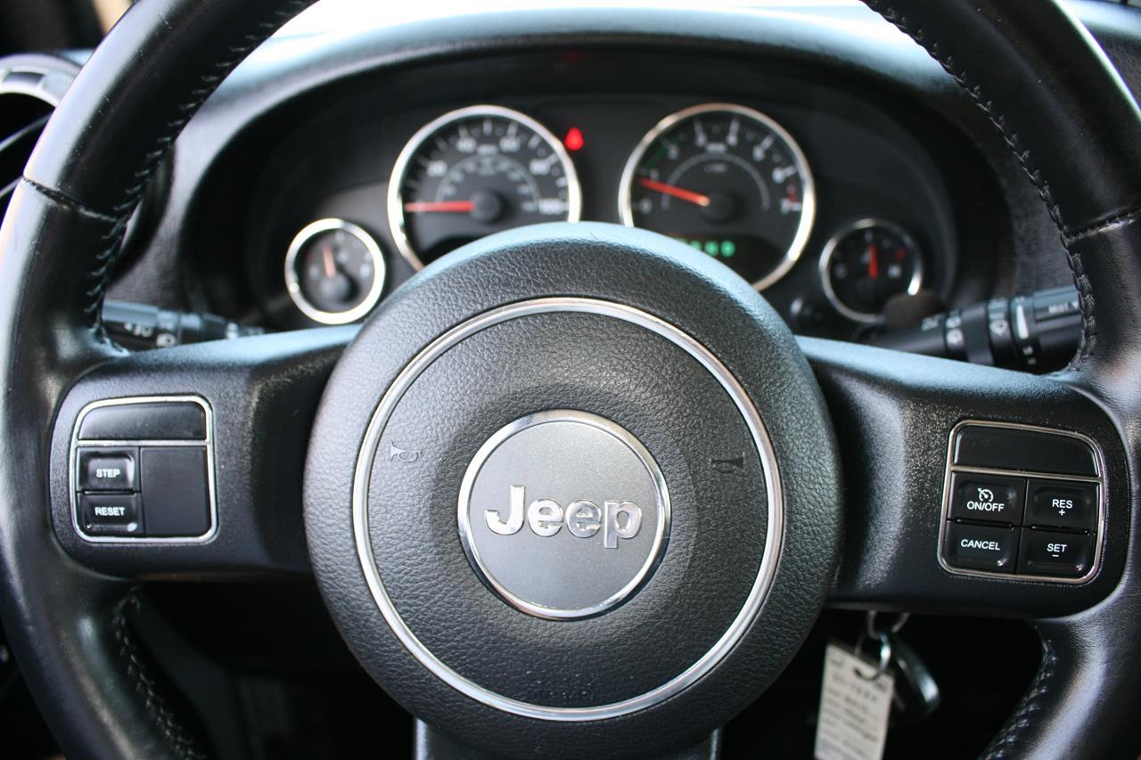 Jeep Wrangler Unlimited 4WD 4dr Sport 2013
