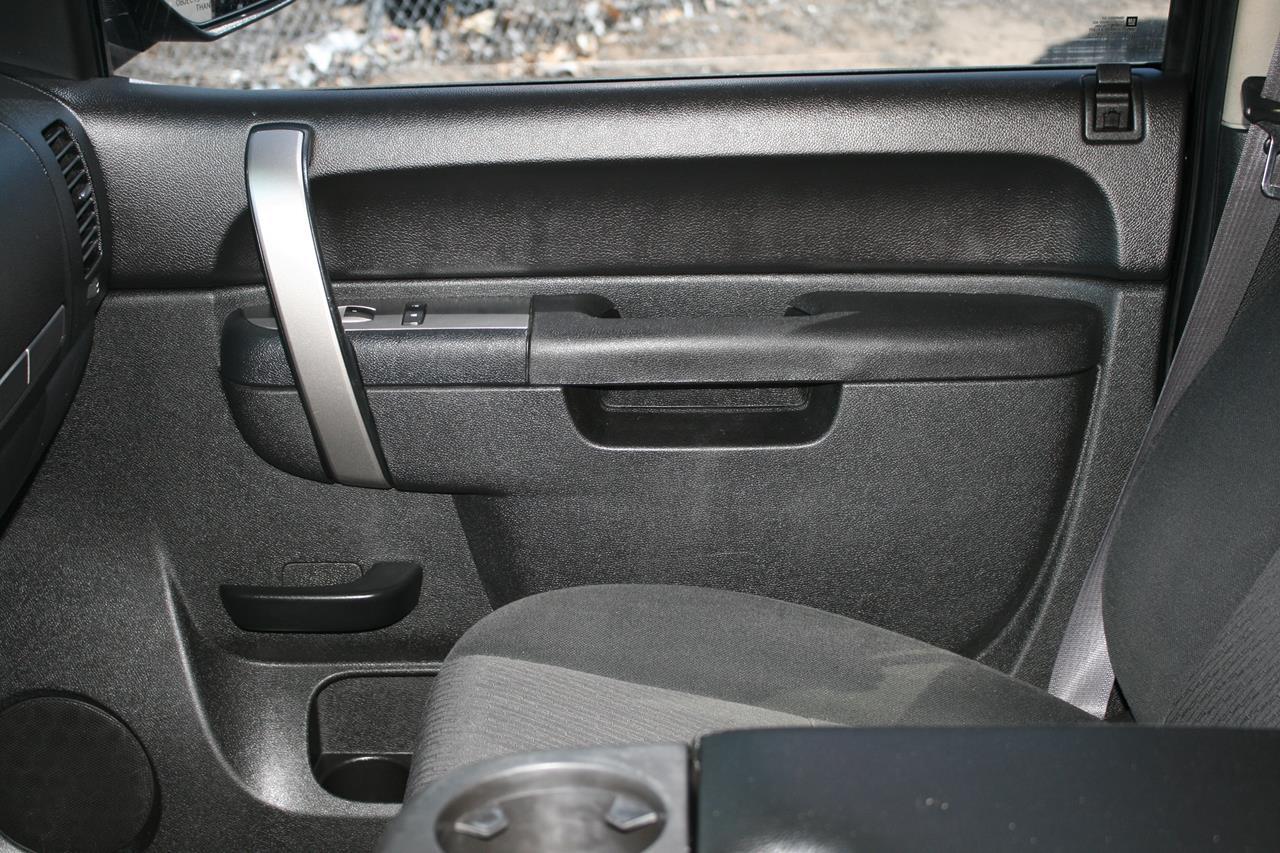 Chevrolet Silverado 1500 2WD Crew Cab 143.5" LT 2011