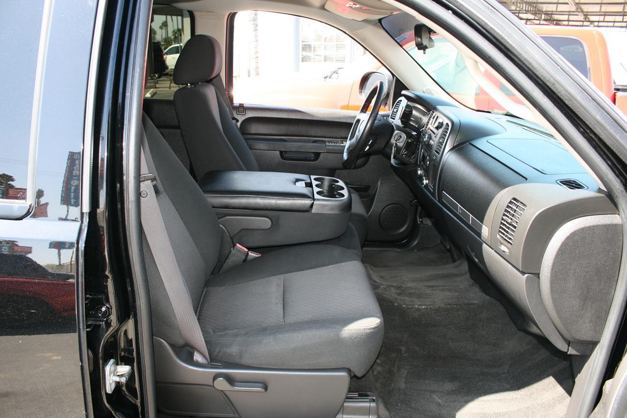 Chevrolet Silverado 1500 2WD Crew Cab 143.5" LT 2011