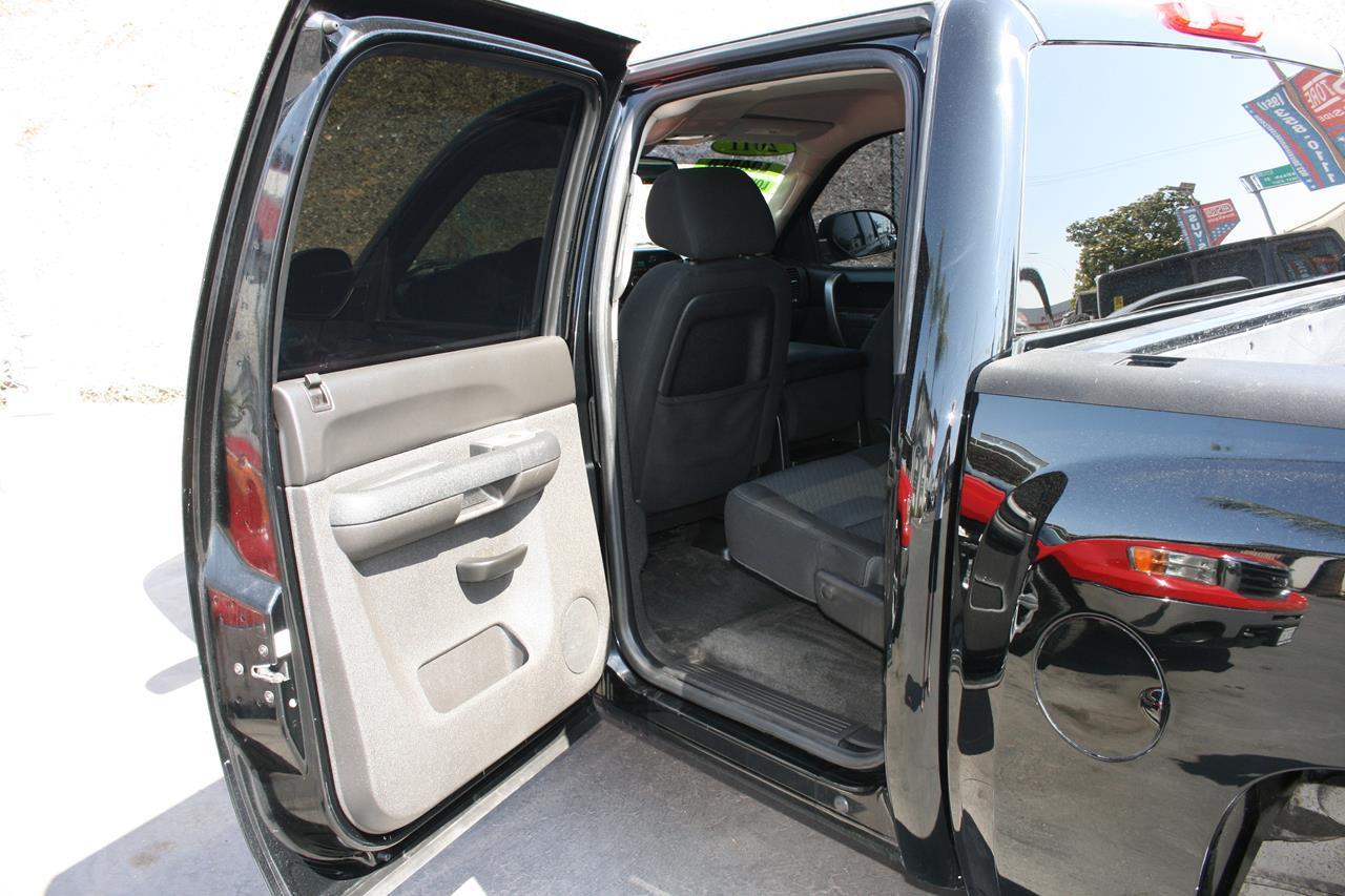 Chevrolet Silverado 1500 2WD Crew Cab 143.5" LT 2011
