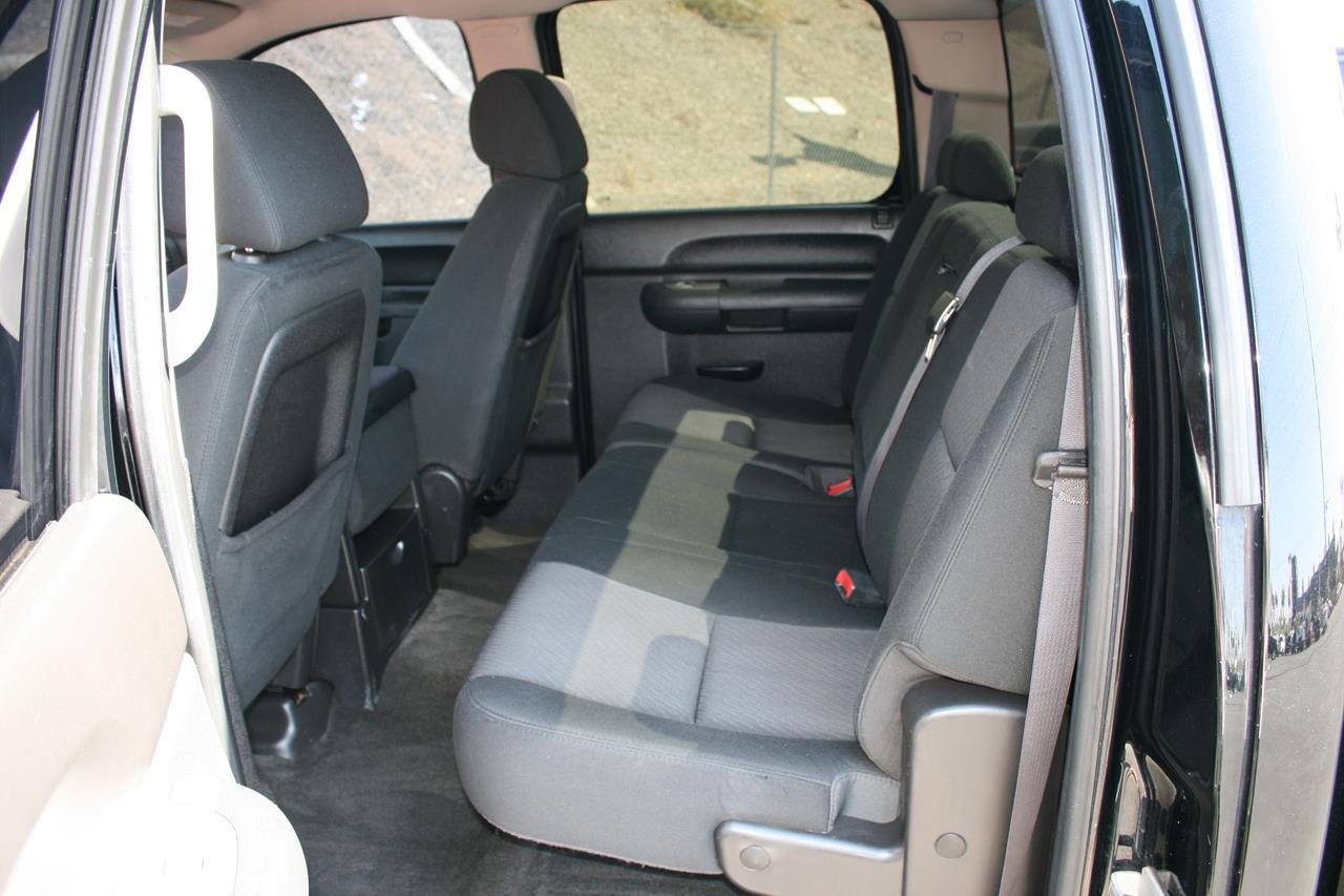 Chevrolet Silverado 1500 2WD Crew Cab 143.5" LT 2011