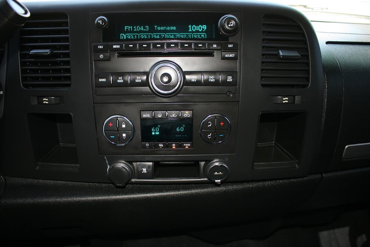 Chevrolet Silverado 1500 2WD Crew Cab 143.5" LT 2011