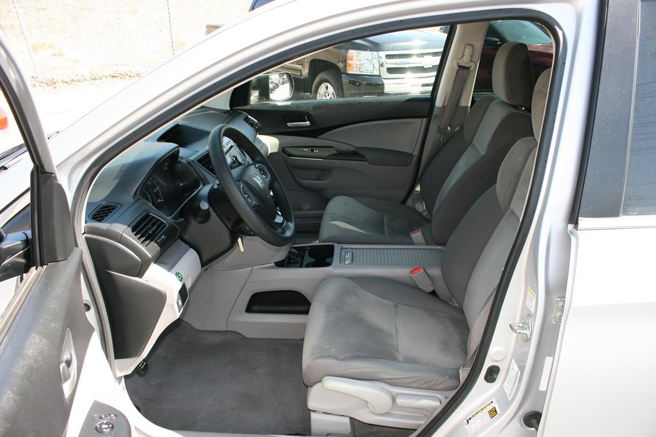 Honda CR-V 2WD 5dr LX 2012