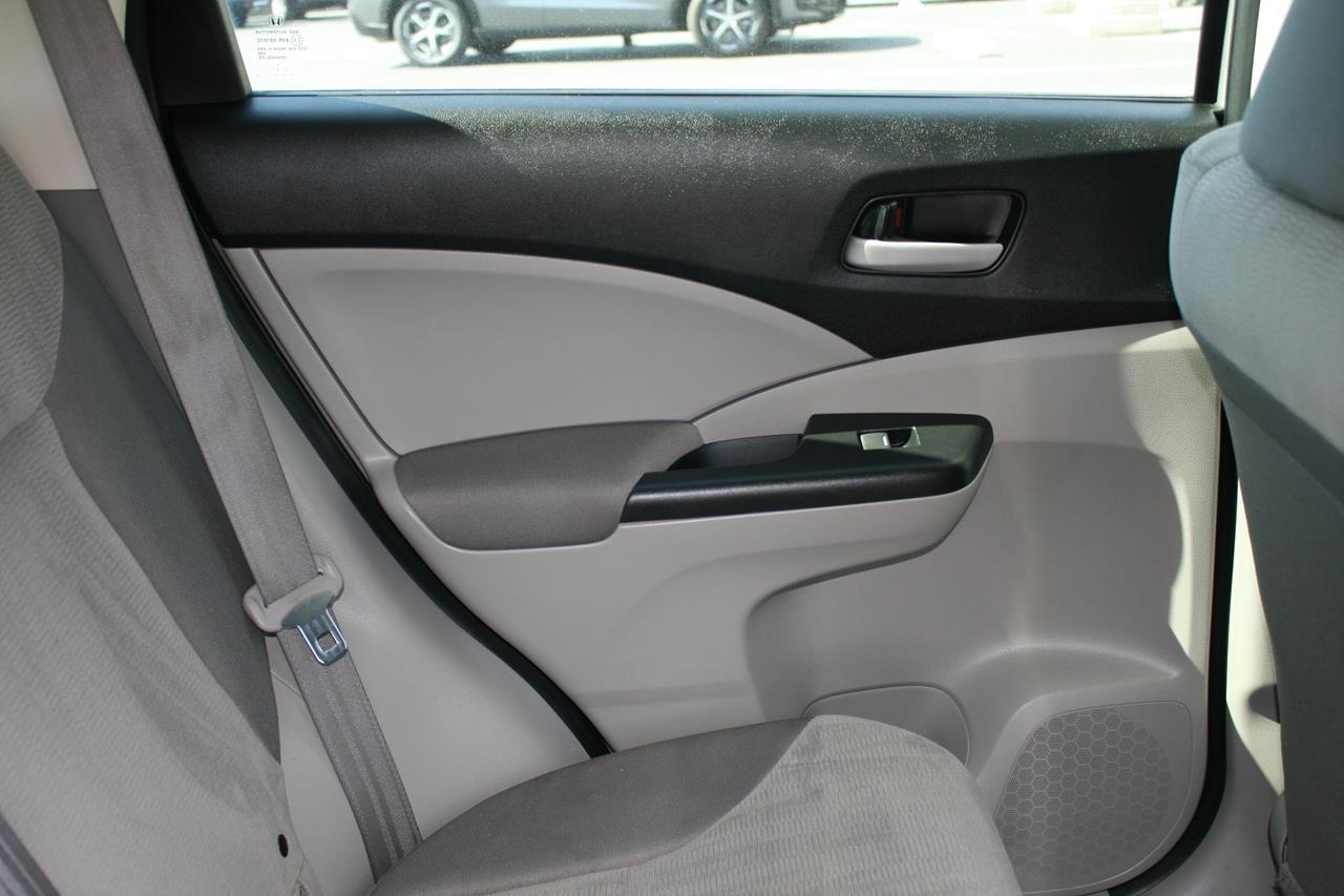 Honda CR-V 2WD 5dr LX 2012