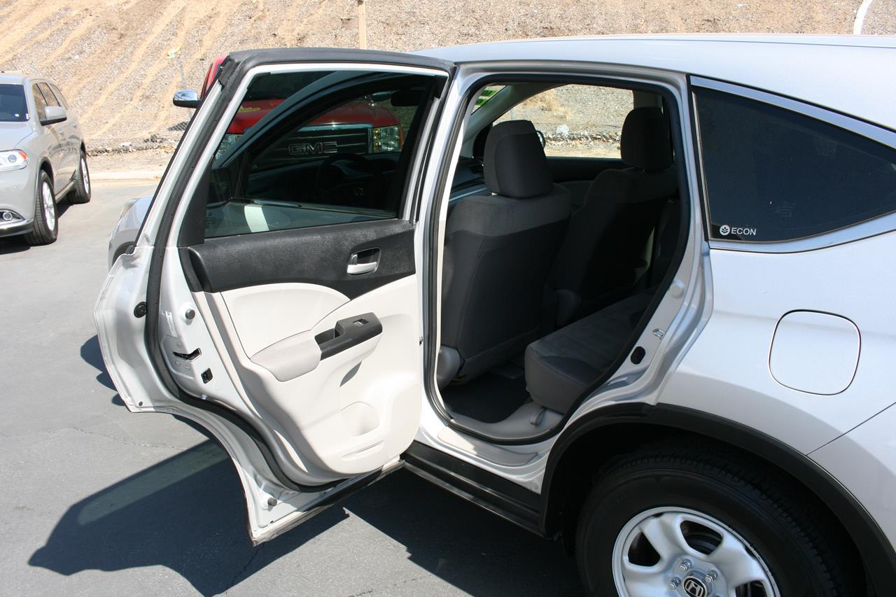 Honda CR-V 2WD 5dr LX 2012