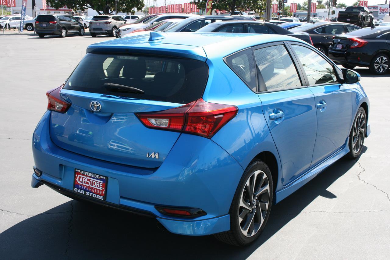 Toyota Corolla iM CVT (Natl) 2017