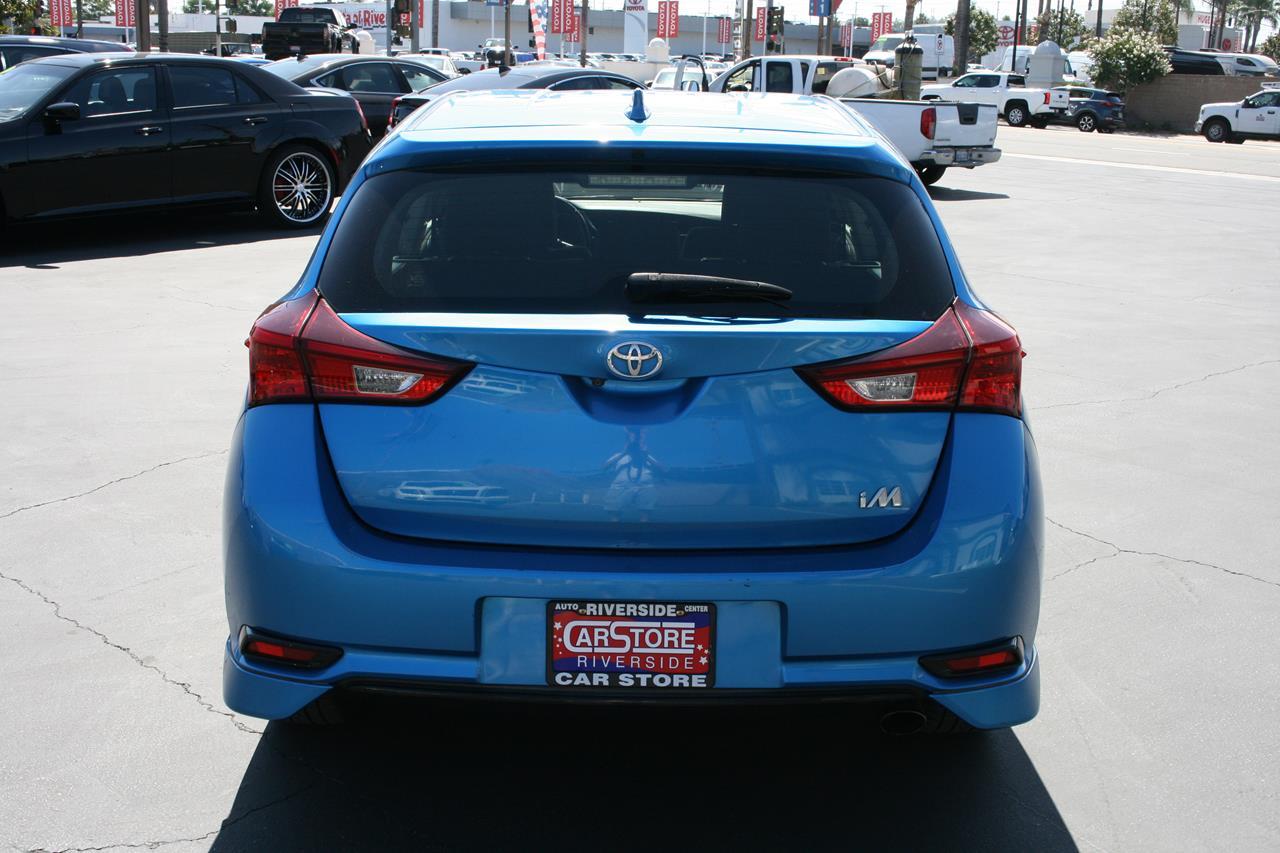 Toyota Corolla iM CVT (Natl) 2017