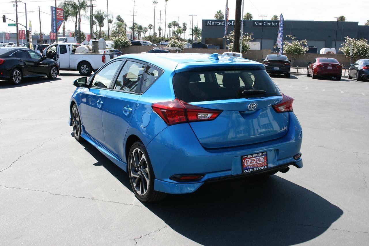 Toyota Corolla iM CVT (Natl) 2017
