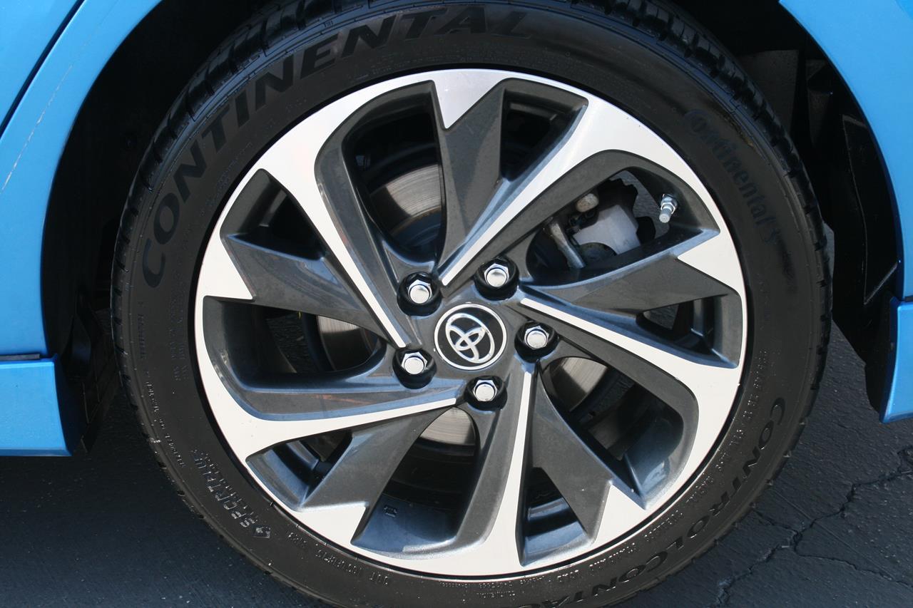 Toyota Corolla iM CVT (Natl) 2017