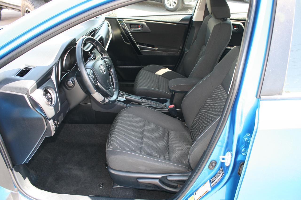 Toyota Corolla iM CVT (Natl) 2017