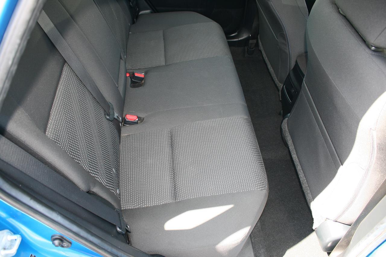 Toyota Corolla iM CVT (Natl) 2017