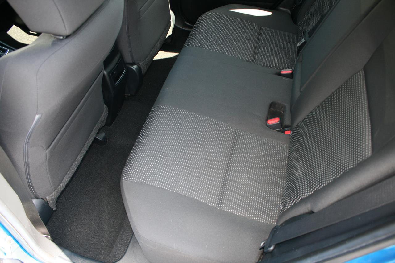 Toyota Corolla iM CVT (Natl) 2017