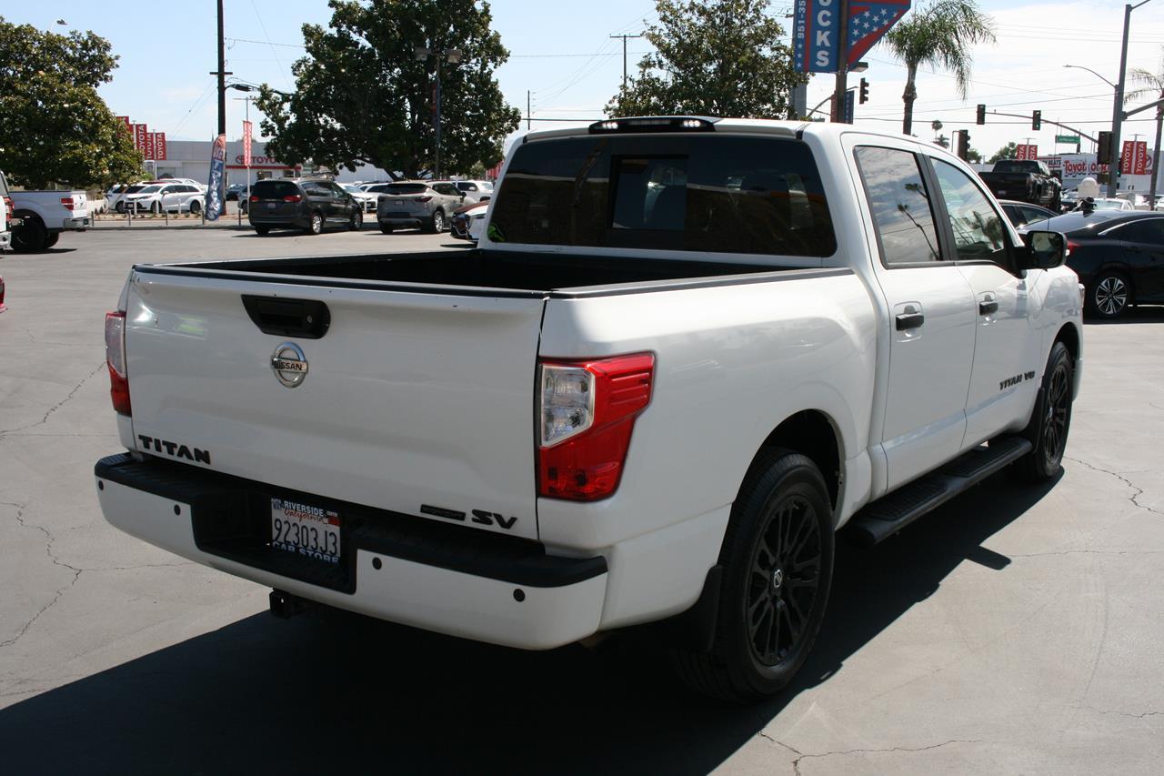 Nissan Titan 4x2 Crew Cab SV 2018