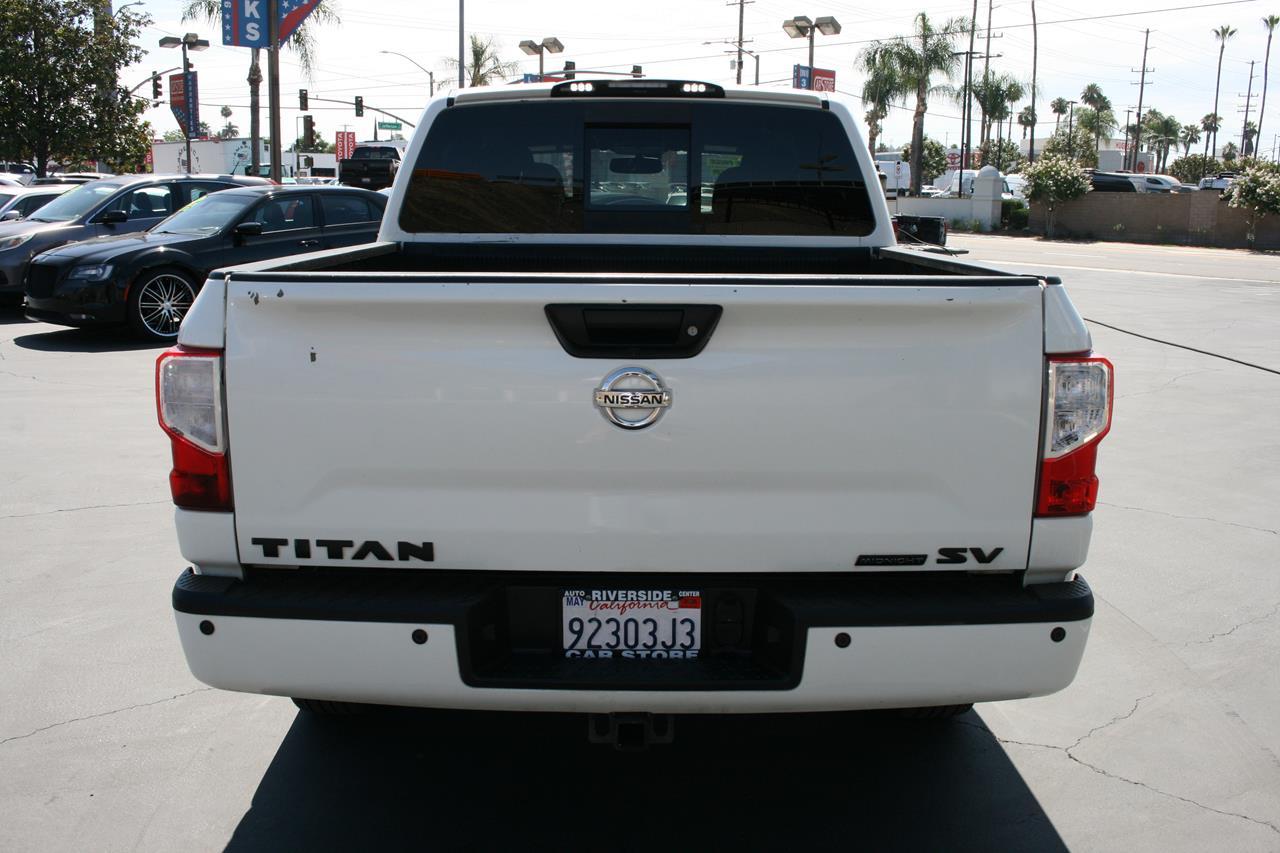 Nissan Titan 4x2 Crew Cab SV 2018
