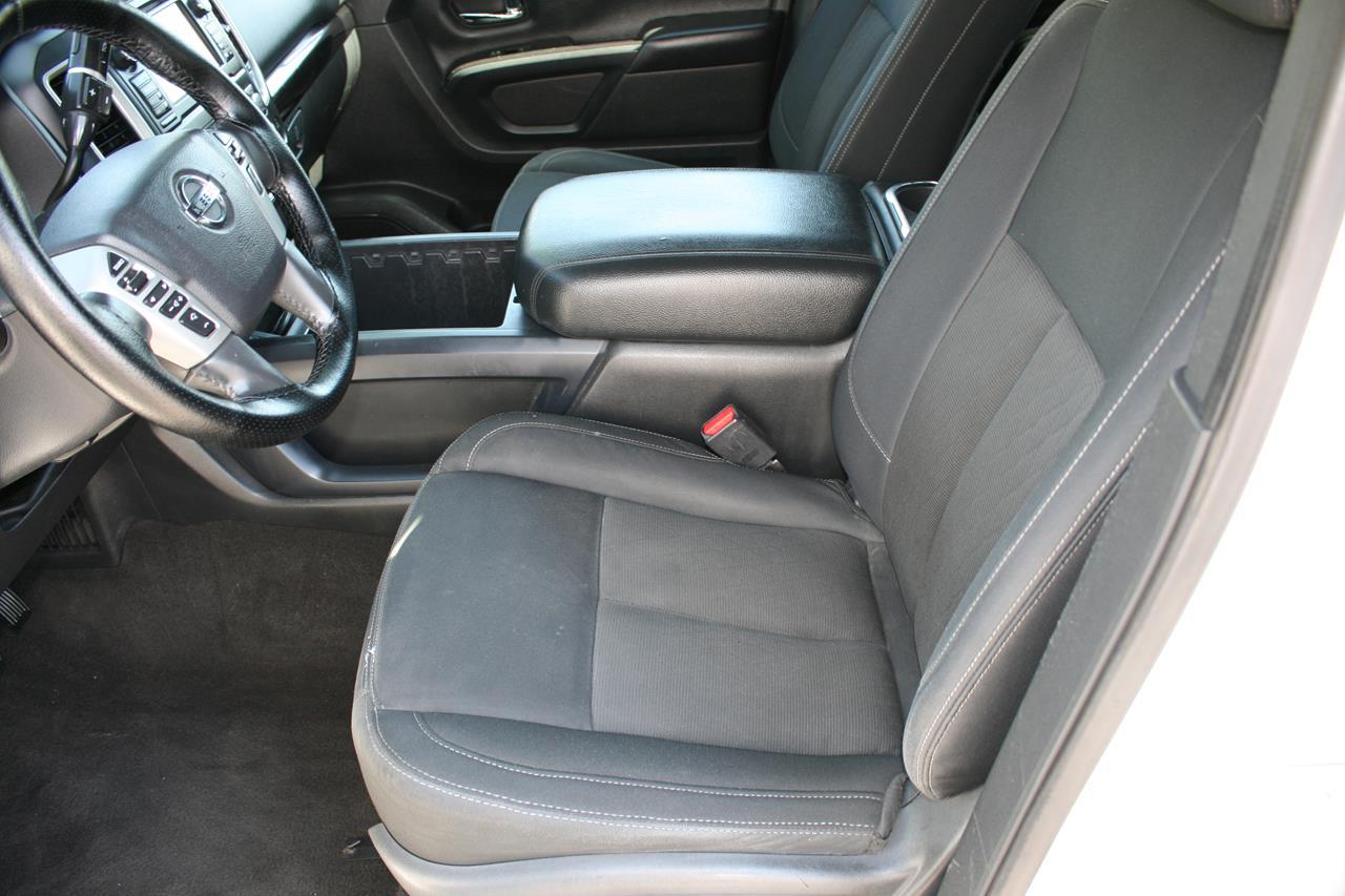 Nissan Titan 4x2 Crew Cab SV 2018