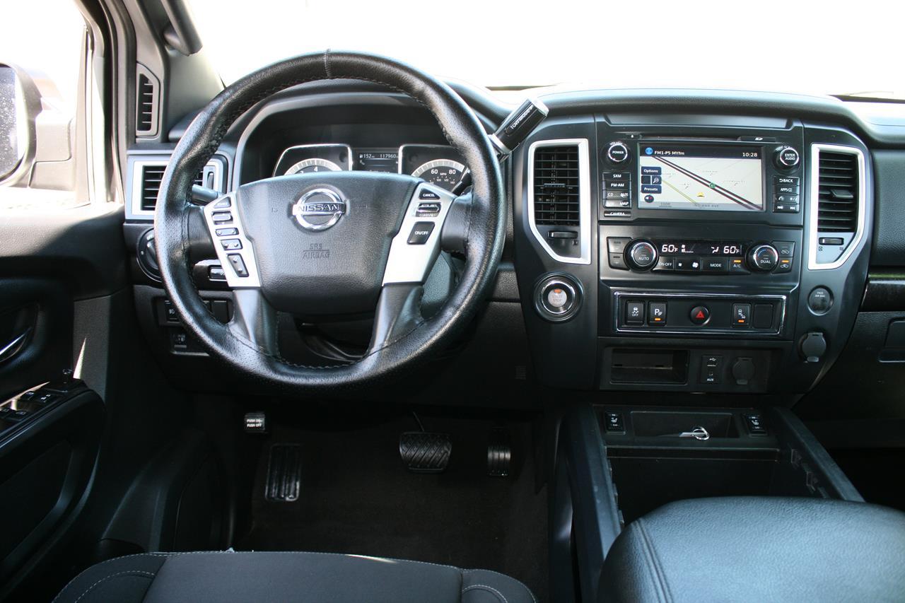 Nissan Titan 4x2 Crew Cab SV 2018