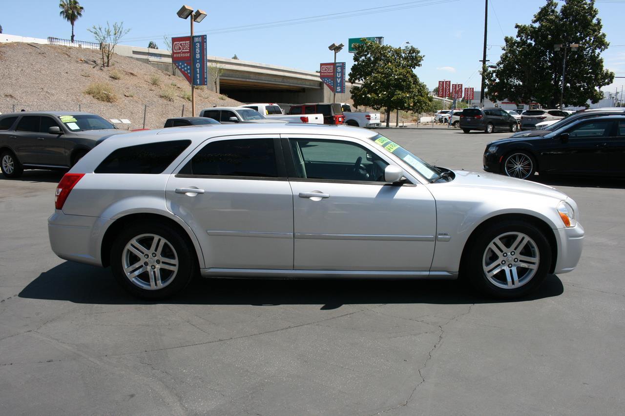 Dodge Magnum 4dr Wgn R/T RWD 2005