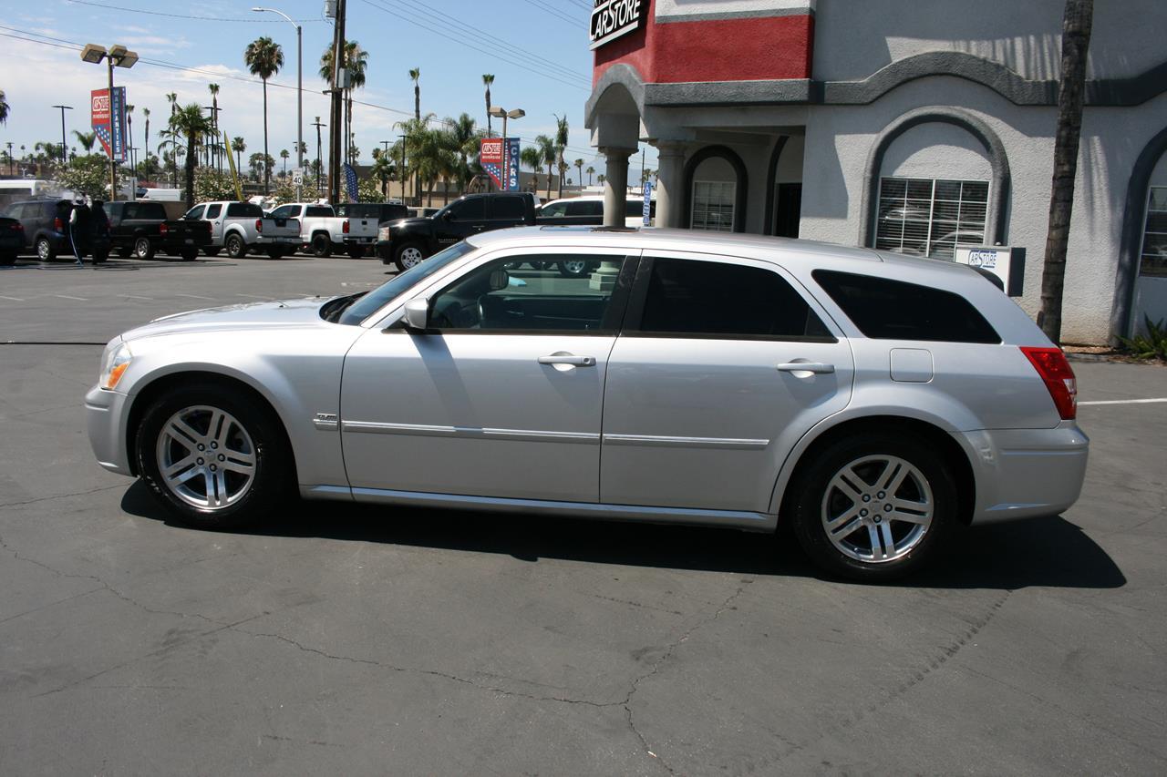 Dodge Magnum 4dr Wgn R/T RWD 2005