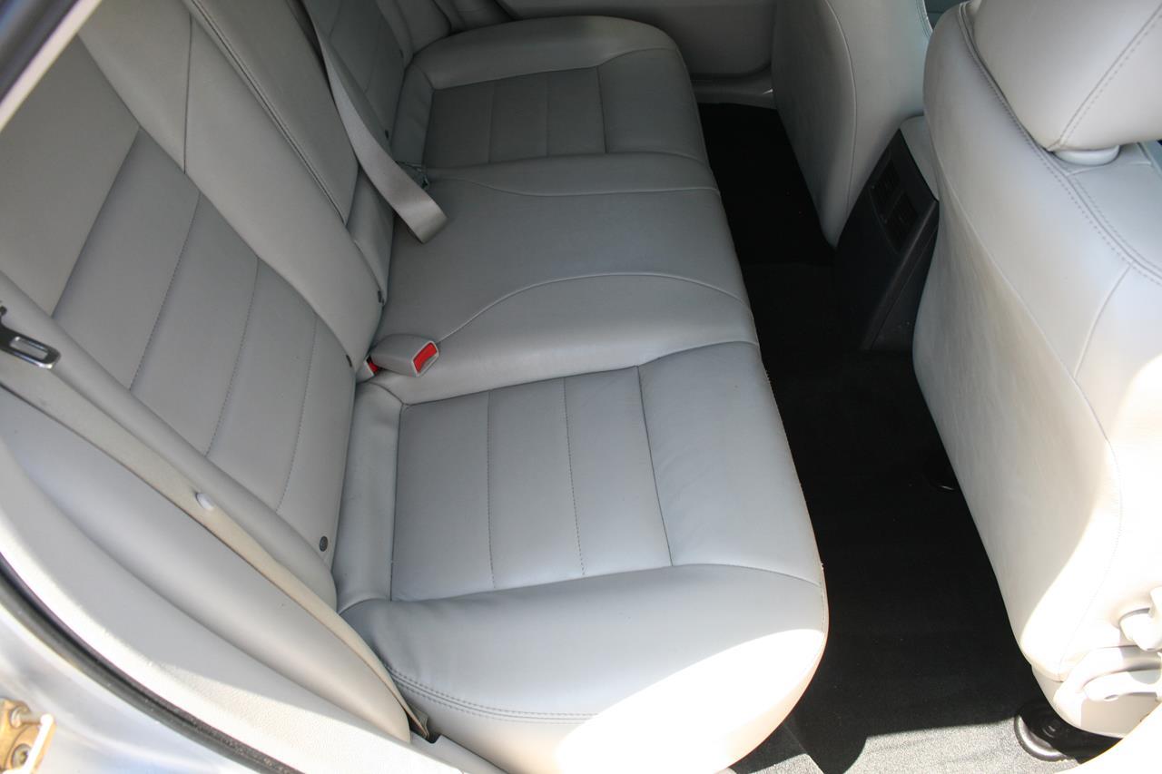 Dodge Magnum 4dr Wgn R/T RWD 2005