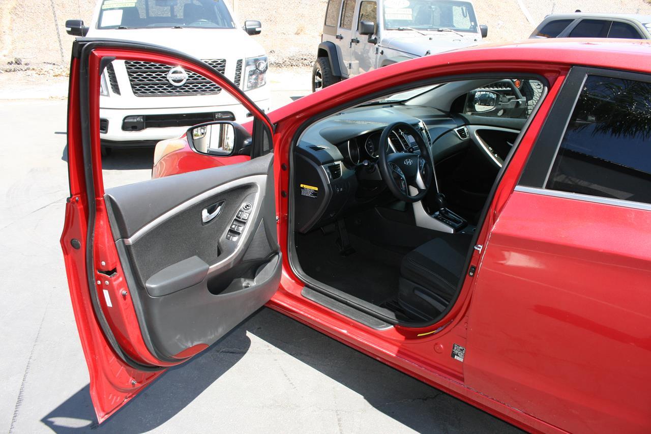 Hyundai Elantra GT 5dr HB Auto 2015