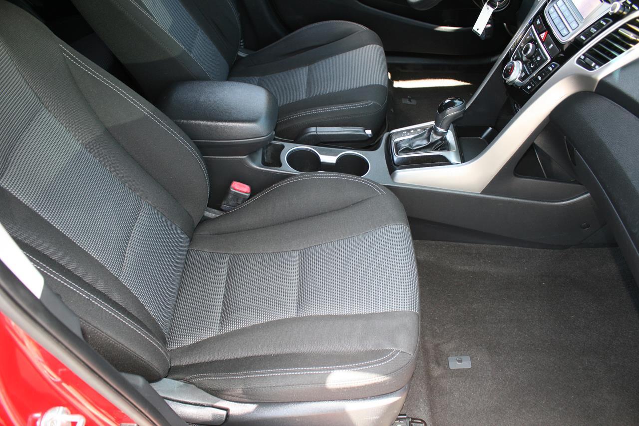 Hyundai Elantra GT 5dr HB Auto 2015