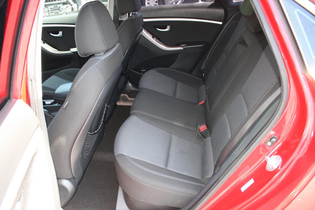 Hyundai Elantra GT 5dr HB Auto 2015