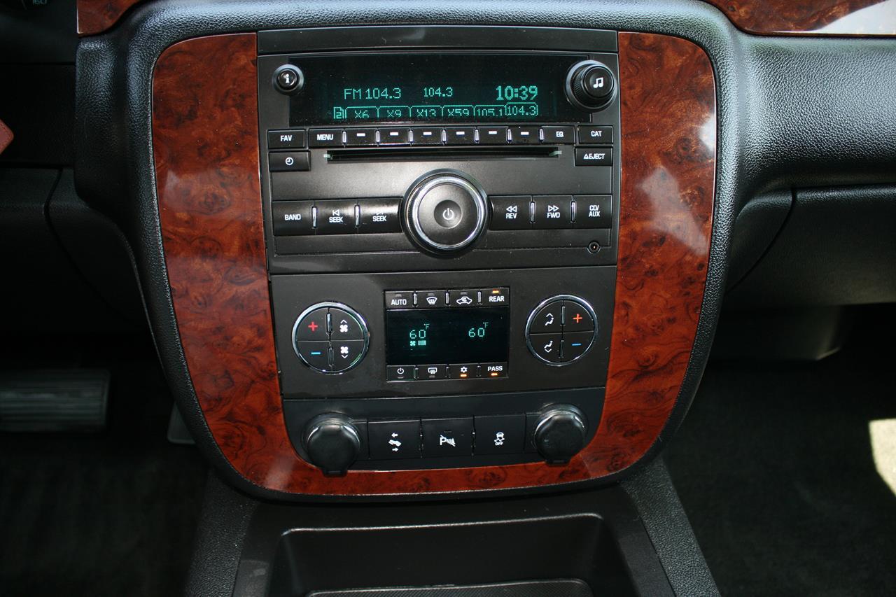 Chevrolet Tahoe 2WD 4dr 1500 LT 2012