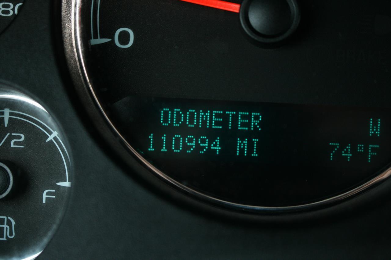 Chevrolet Tahoe 2WD 4dr 1500 LT 2012