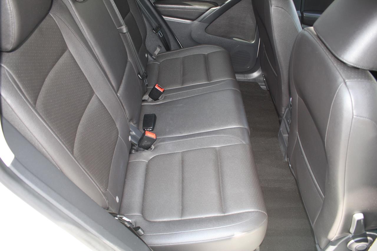 Volkswagen Tiguan 2WD 4dr Auto S 2016