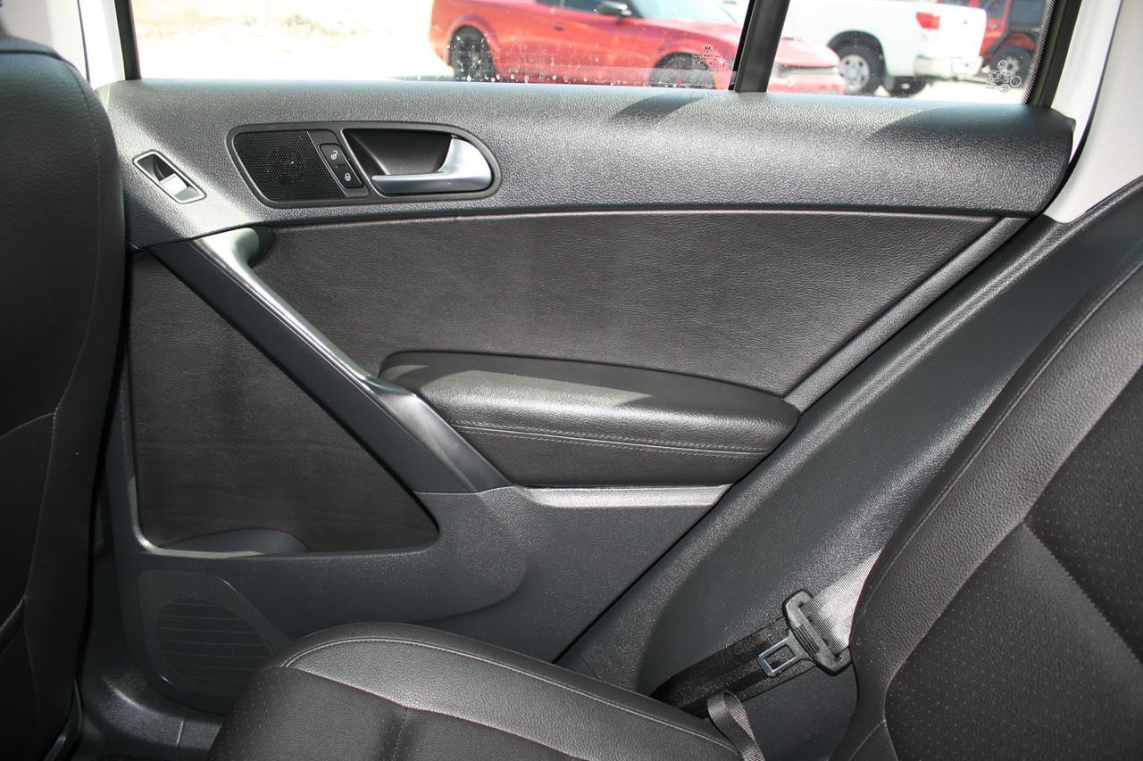 Volkswagen Tiguan 2WD 4dr Auto S 2016