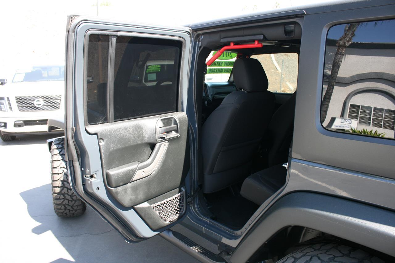 Jeep Wrangler JK Unlimited Sport S 4x4 2018