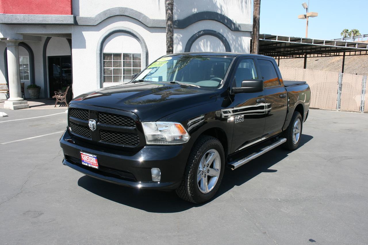 RAM 1500 2WD Crew Cab 140.5" Express 2013