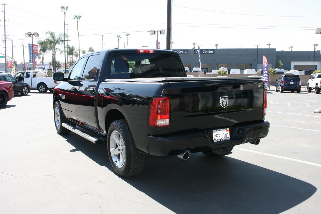 RAM 1500 2WD Crew Cab 140.5" Express 2013