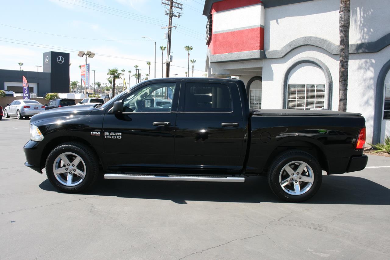 RAM 1500 2WD Crew Cab 140.5" Express 2013