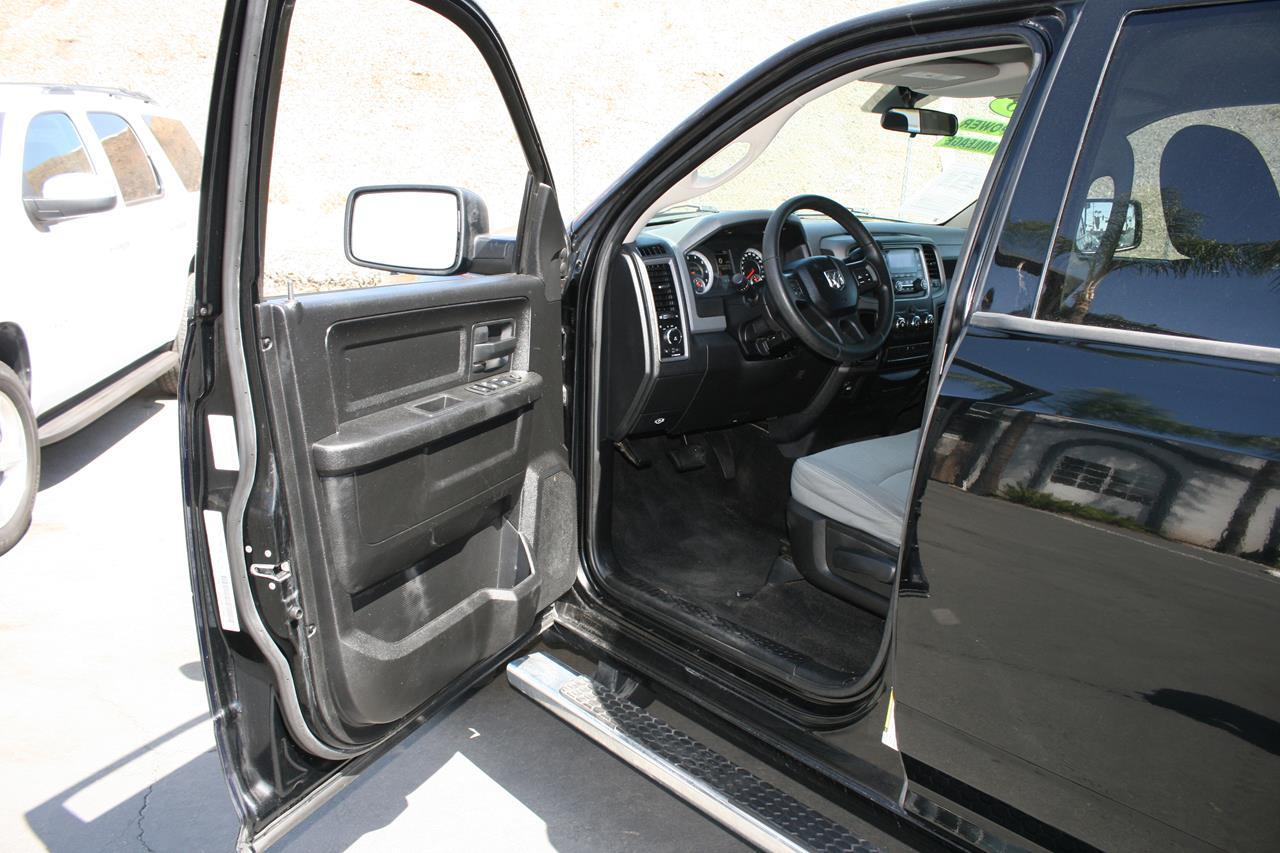 RAM 1500 2WD Crew Cab 140.5" Express 2013