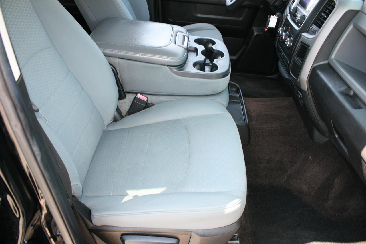 RAM 1500 2WD Crew Cab 140.5" Express 2013