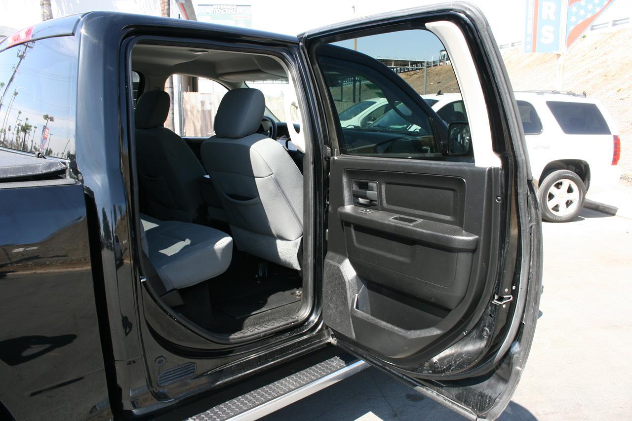 RAM 1500 2WD Crew Cab 140.5" Express 2013