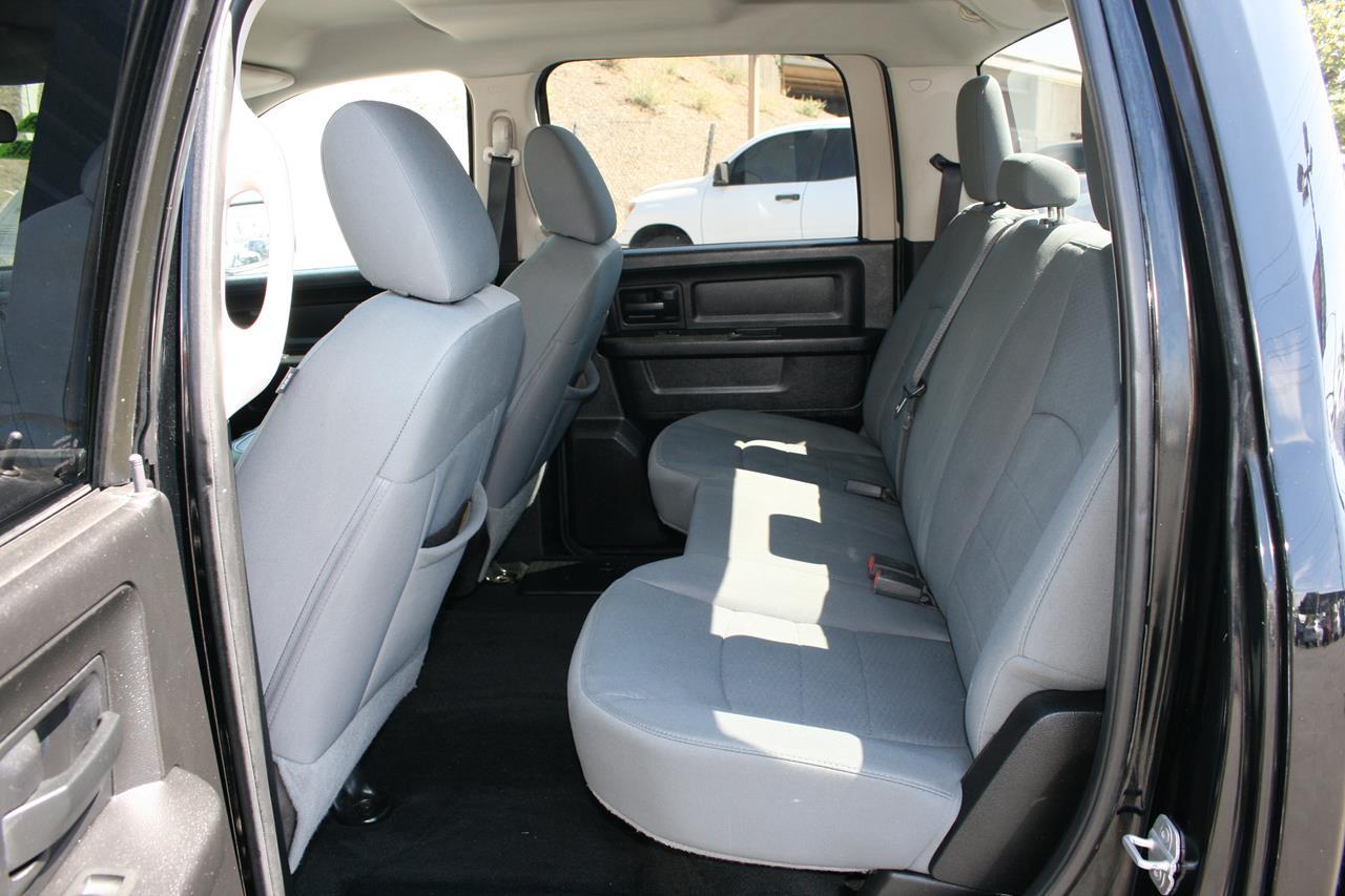 RAM 1500 2WD Crew Cab 140.5" Express 2013