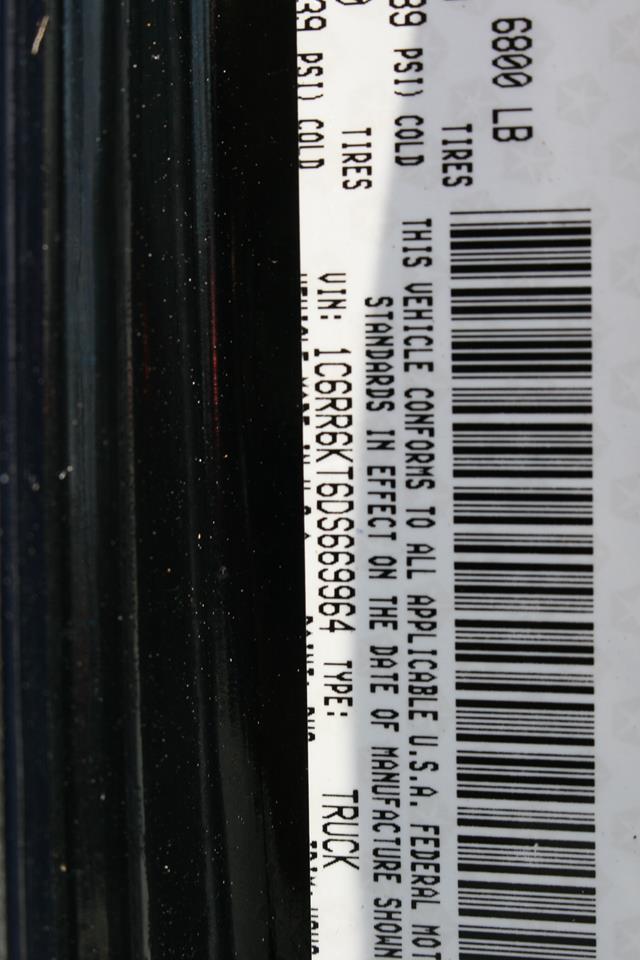RAM 1500 2WD Crew Cab 140.5" Express 2013