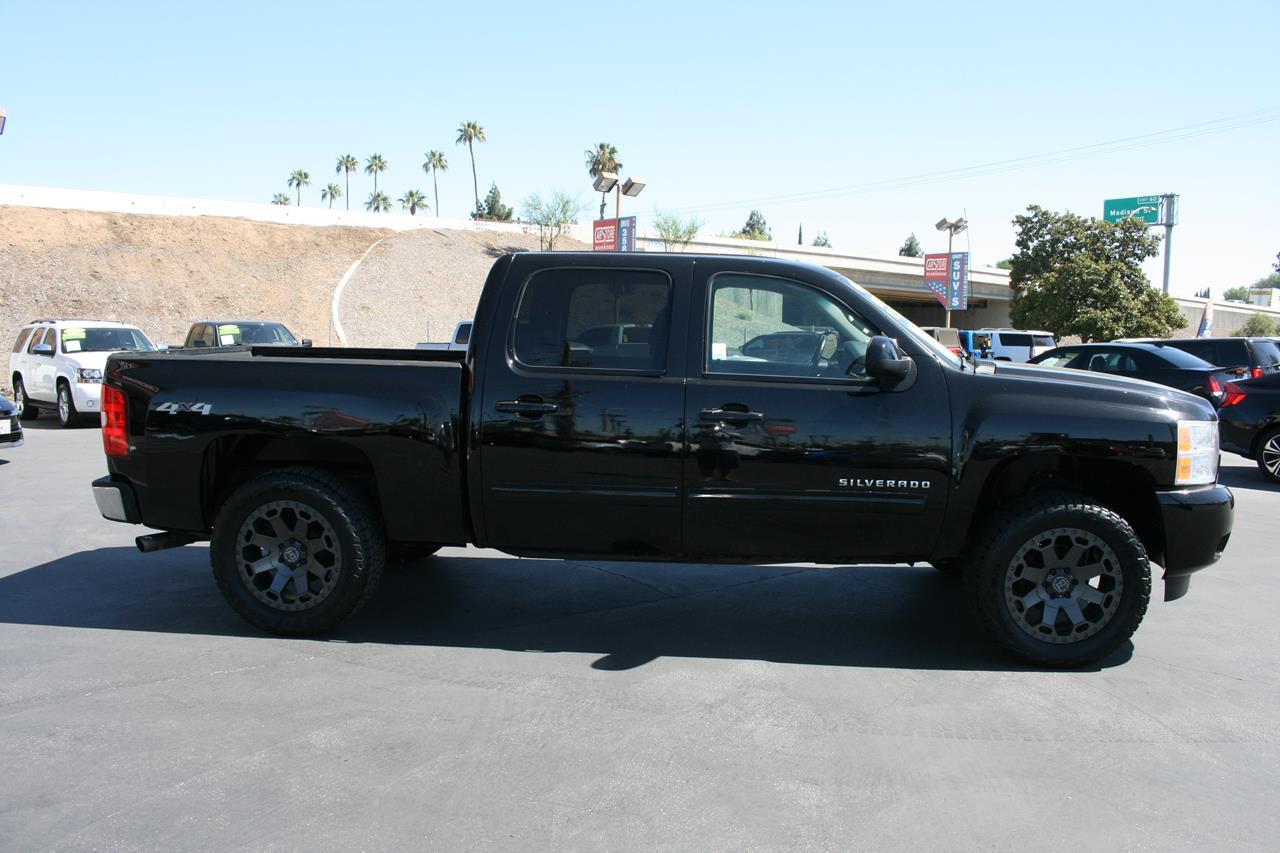 Chevrolet Silverado 1500 4WD Crew Cab 143.5" LTZ 2012