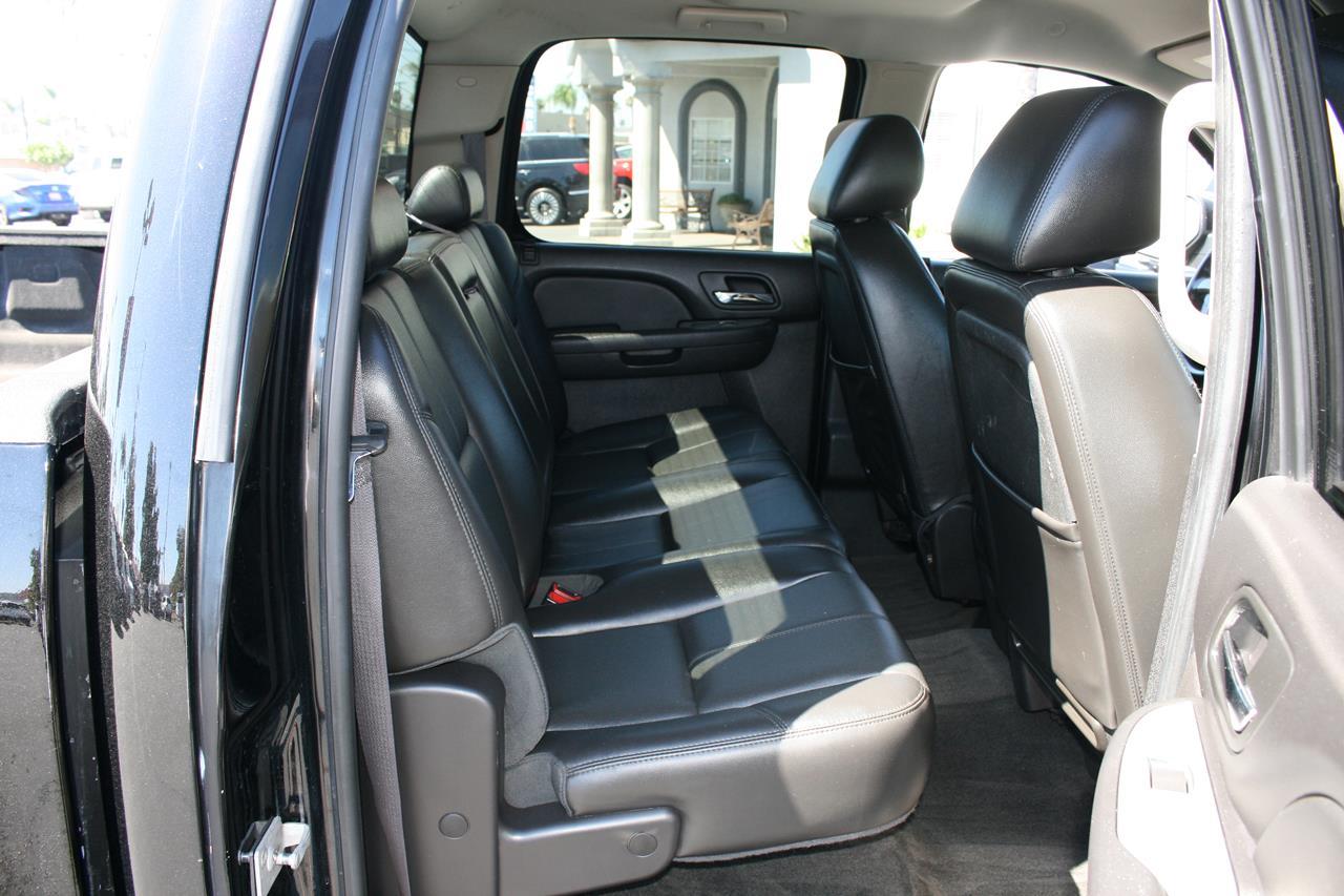 Chevrolet Silverado 1500 4WD Crew Cab 143.5" LTZ 2012
