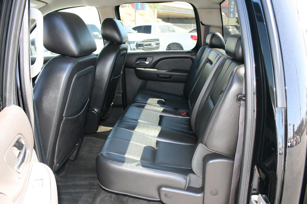 Chevrolet Silverado 1500 4WD Crew Cab 143.5" LTZ 2012