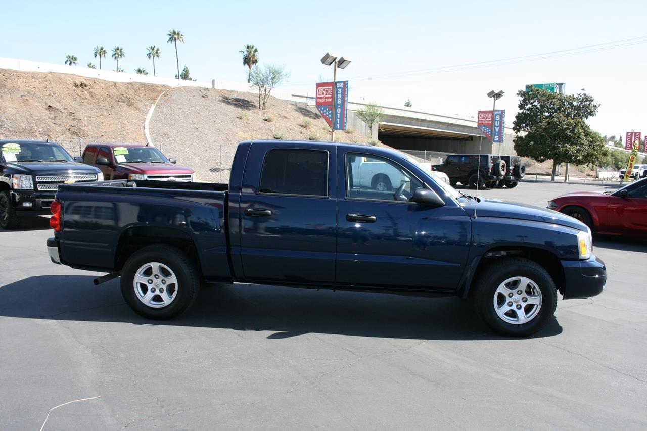 Dodge Dakota 4dr Quad Cab 131 SLT 2006