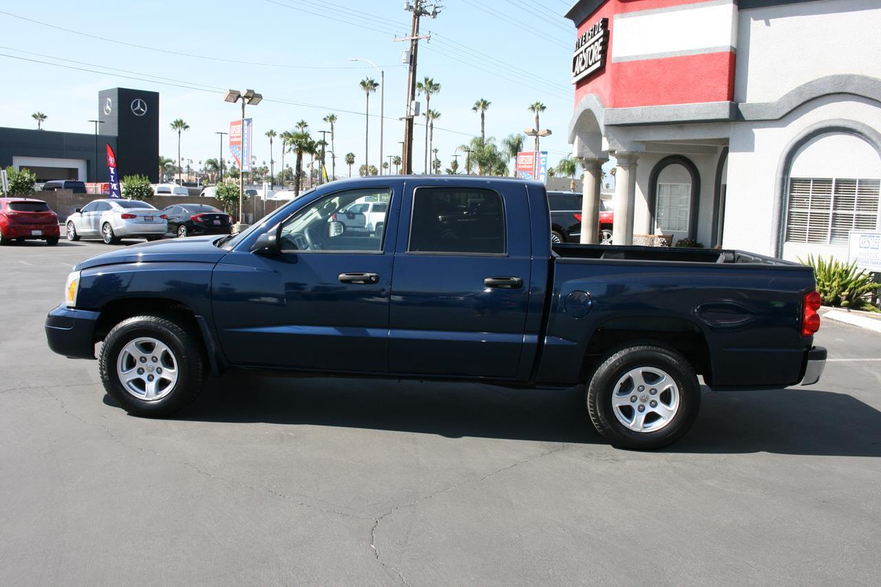 Dodge Dakota 4dr Quad Cab 131 SLT 2006