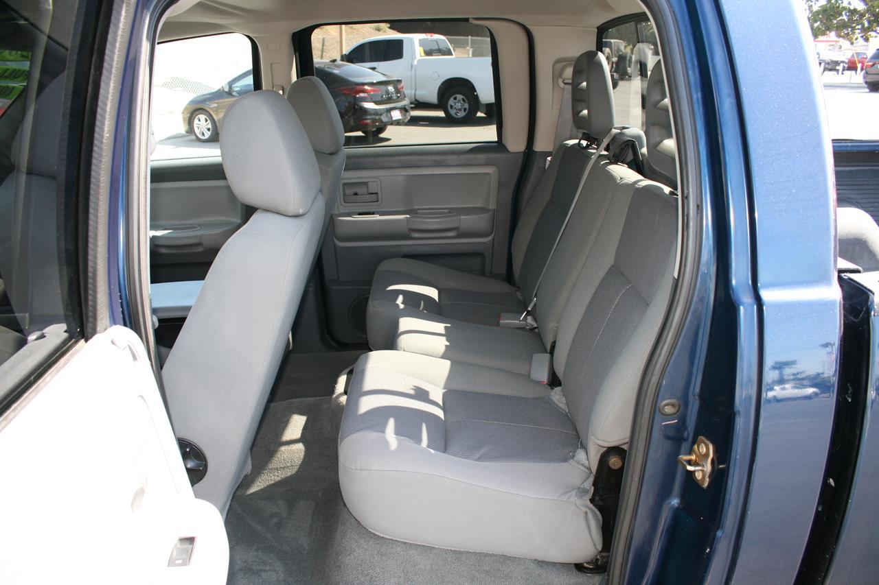 Dodge Dakota 4dr Quad Cab 131 SLT 2006
