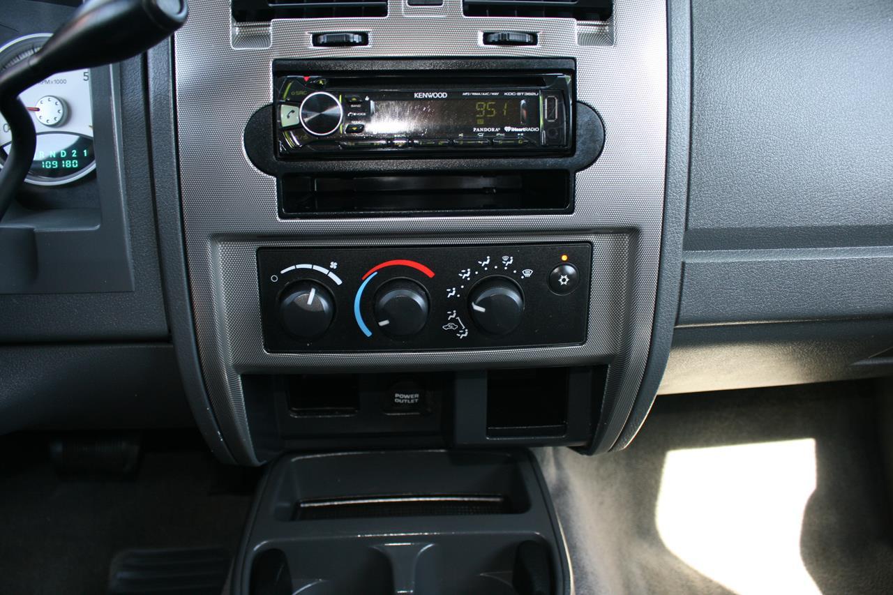 Dodge Dakota 4dr Quad Cab 131 SLT 2006