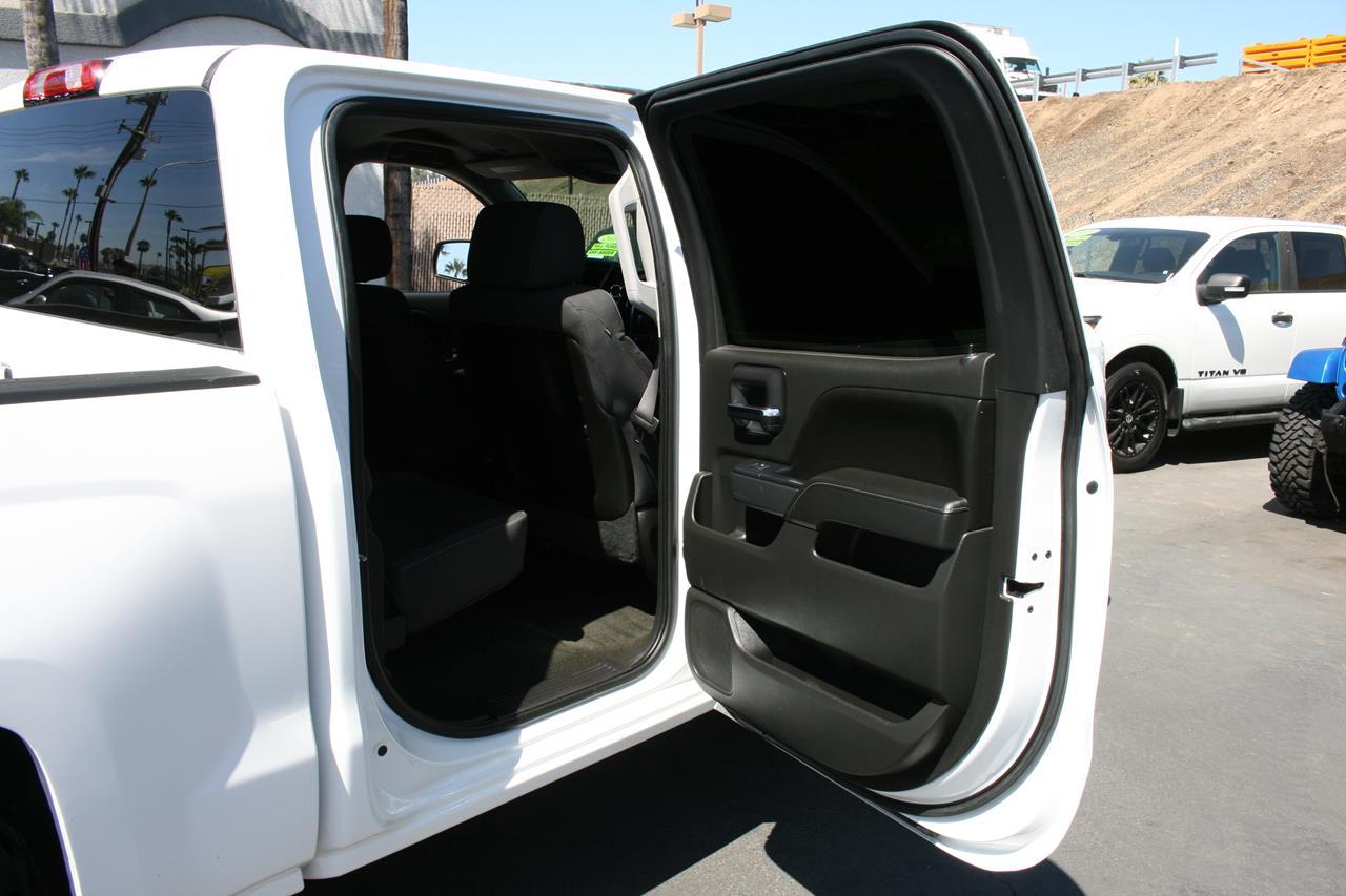 Chevrolet Silverado 1500 2WD Crew Cab 143.5" LT w/1LT 2015