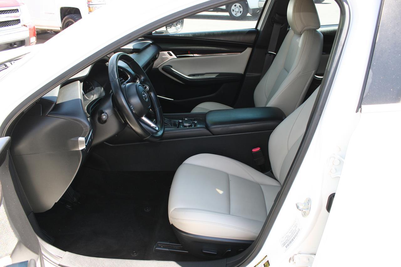 Mazda Mazda3 Hatchback FWD Auto w/Premium Pkg 2019